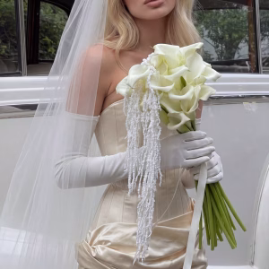 WEDDING BOUQUET W01