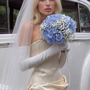 WEDDING BOUQUET W09