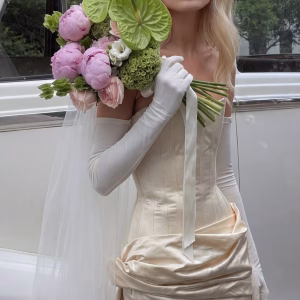 WEDDING BOUQUET W08