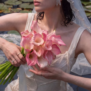 WEDDING BOUQUET W65