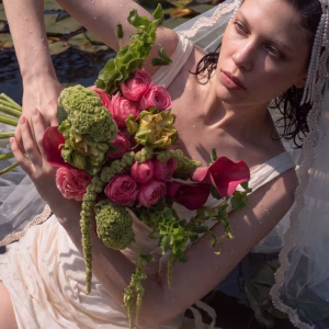 WEDDING BOUQUET W68