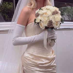 WEDDING BOUQUET W56