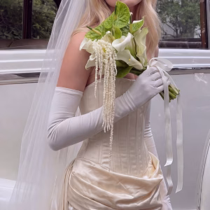 WEDDING BOUQUET W55