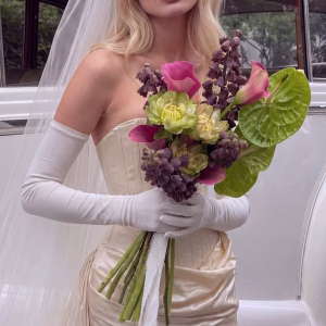 WEDDING BOUQUET W32