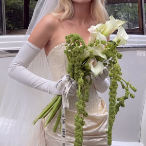 WEDDING BOUQUET W24